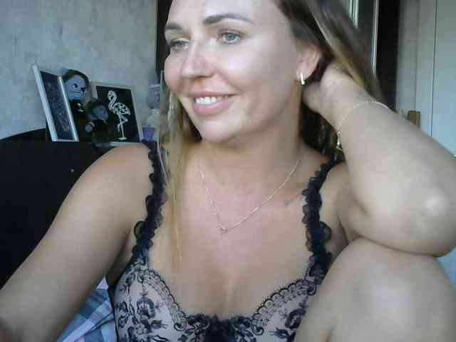 CuteAngelina webcam