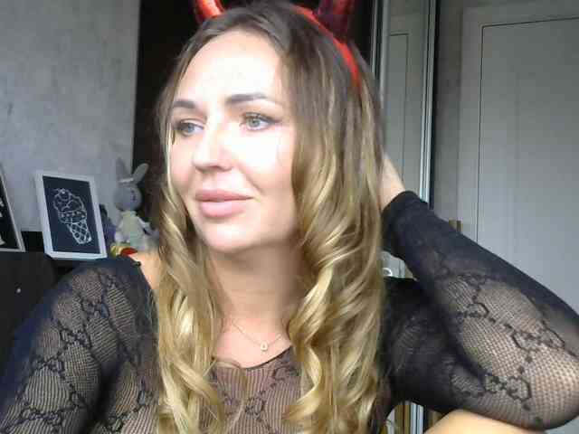 CuteFngelina CuteFngelina