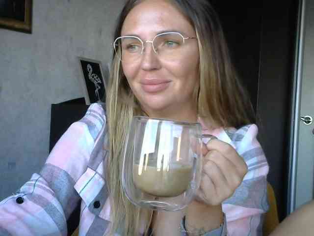CuteAngelina webcam