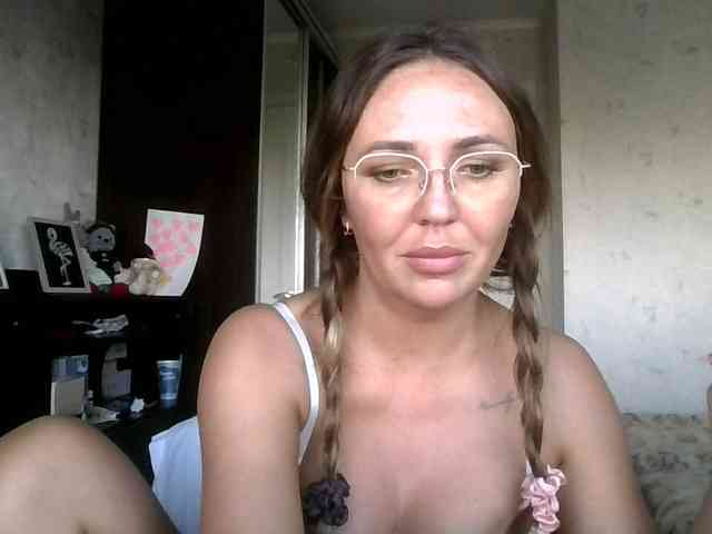 CuteAngelina webcam