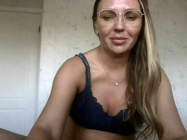 CuteFngelina CuteFngelina