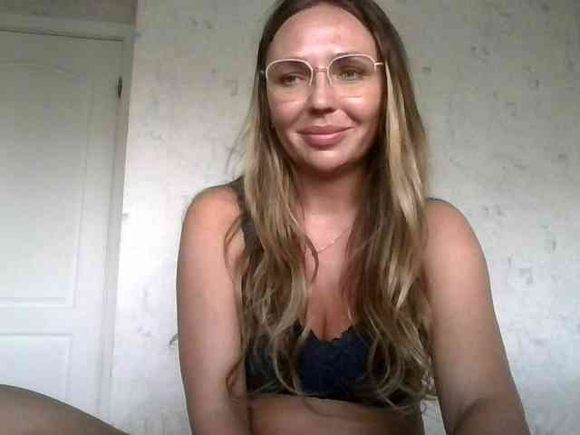 CuteAngelina webcam