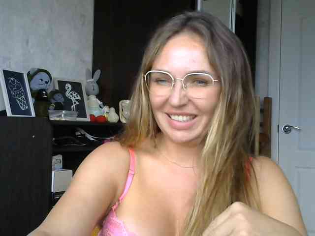 CuteFngelina