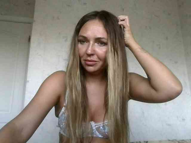CuteAngelina webcam