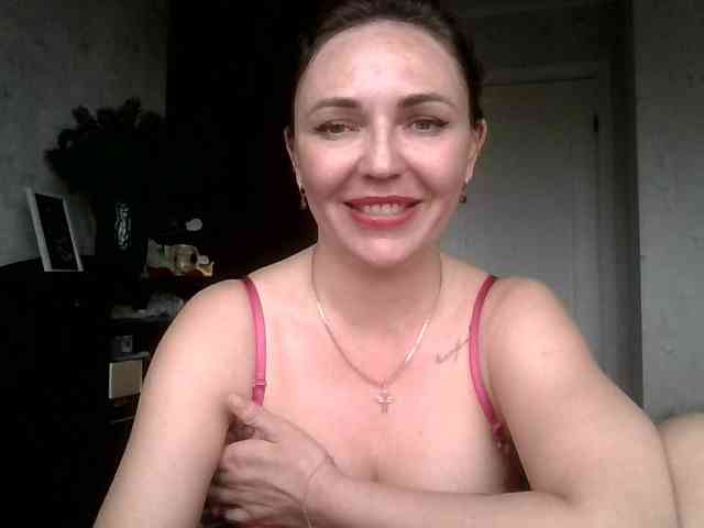 CuteAngelina webcam