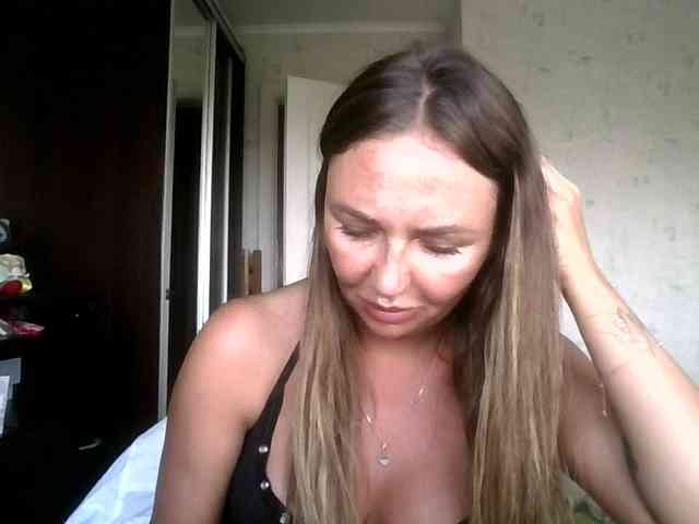 CuteAngelina webcam