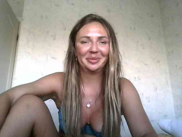 CuteAngelina webcam
