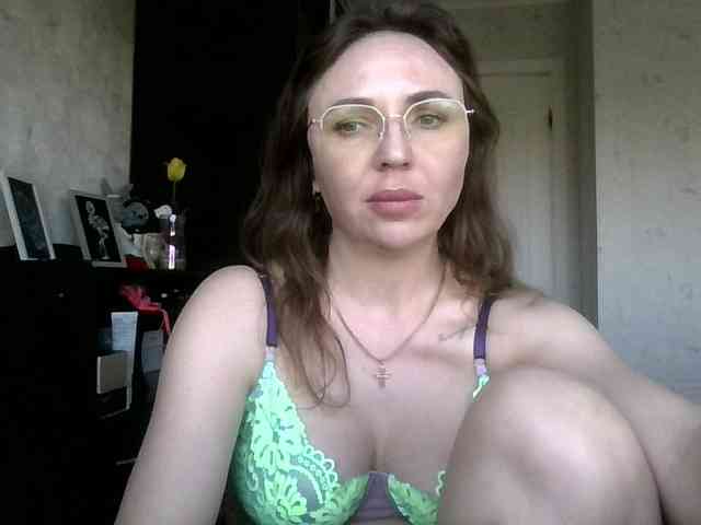 CuteAngelina webcam