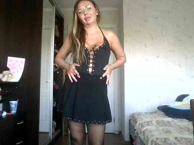 CuteAngelina webcam
