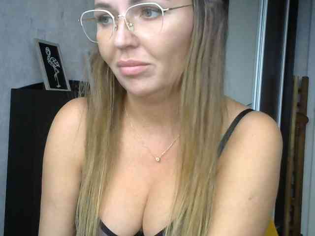 CuteAngelina webcam