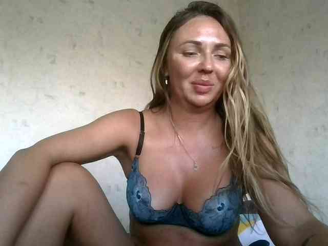 CuteAngelina webcam