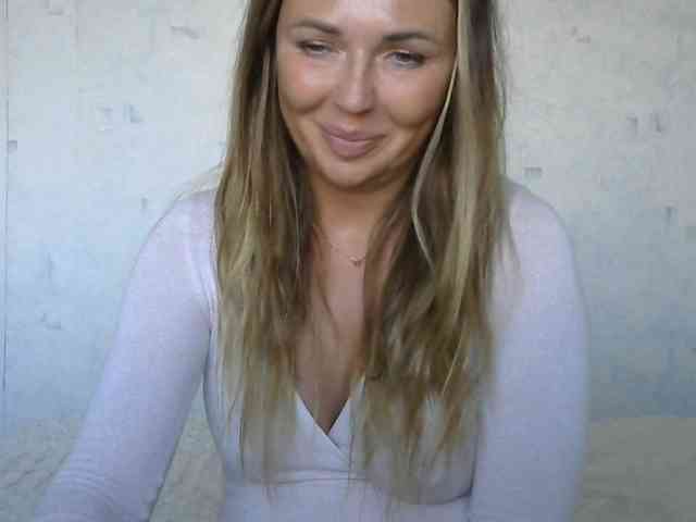 CuteFngelina CuteFngelina