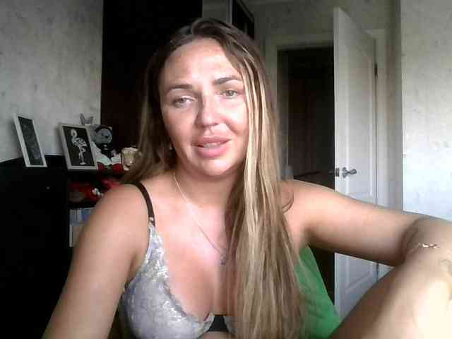 CuteAngelina webcam