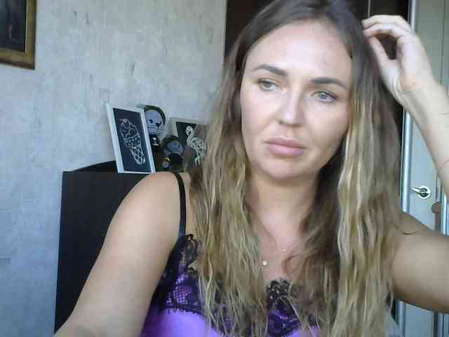 CuteAngelina webcam