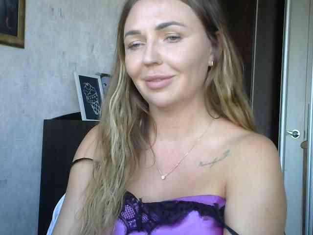 CuteAngelina webcam