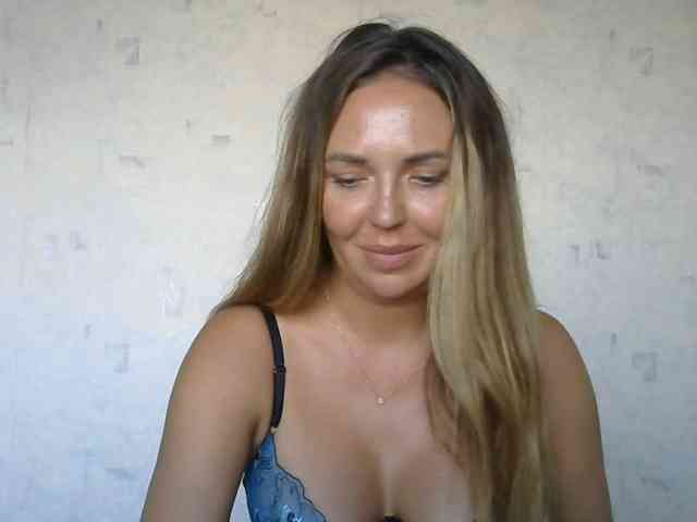 CuteAngelina webcam