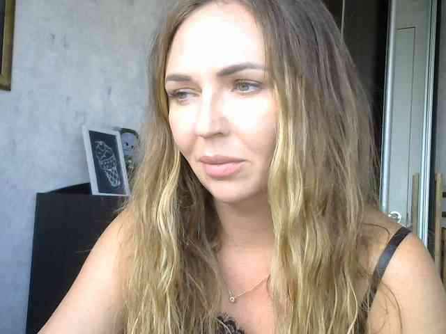CuteAngelina webcam