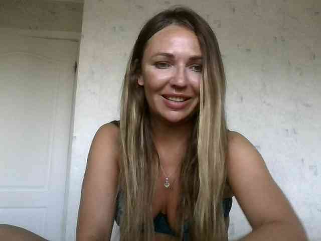 CuteAngelina webcam