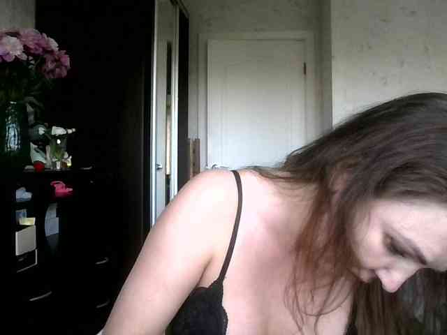 CuteAngelina webcam