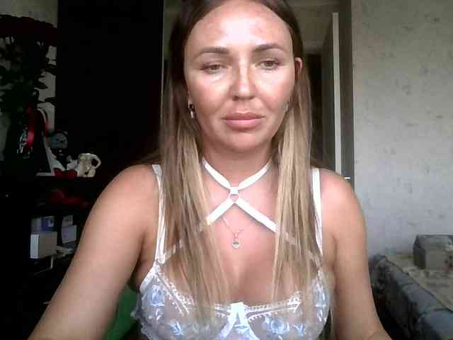 CuteAngelina webcam