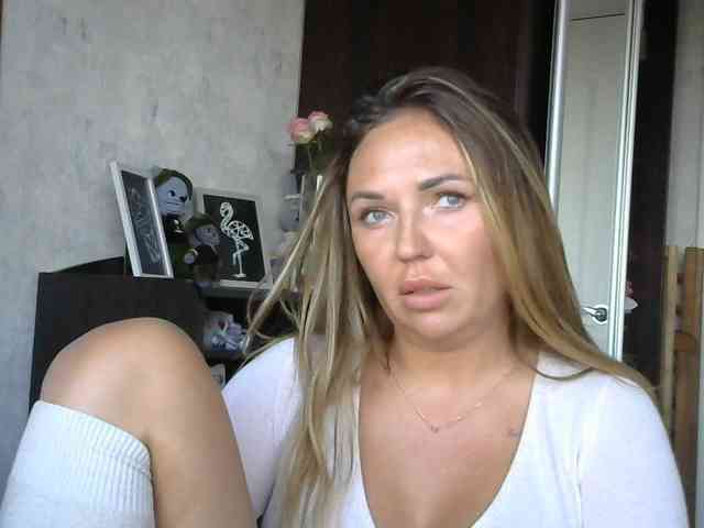 CuteAngelina webcam