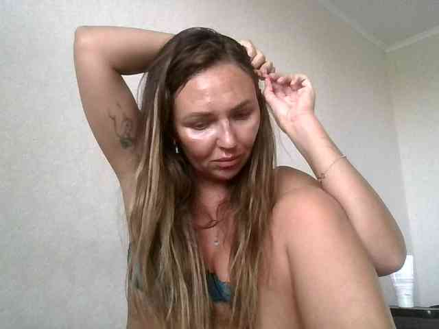 CuteAngelina webcam