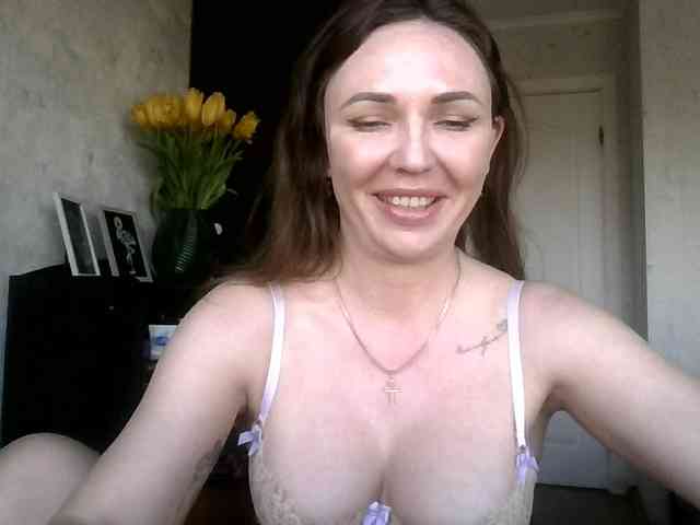 CuteAngelina webcam