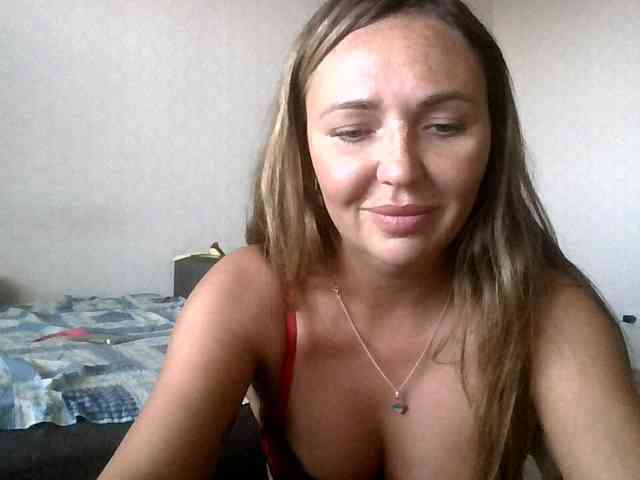 CuteAngelina webcam