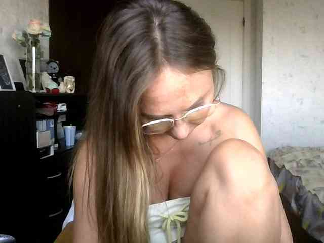 CuteAngelina webcam