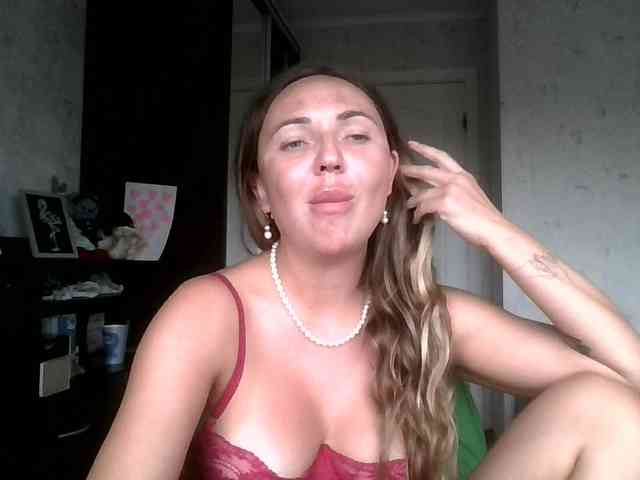 CuteAngelina webcam