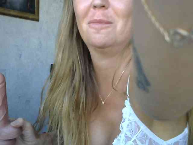 CuteFngelina CuteFngelina