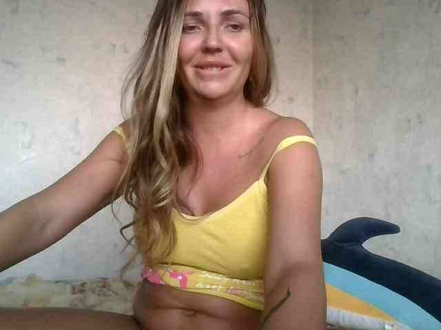 CuteAngelina webcam