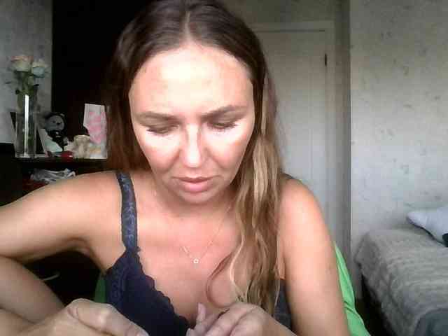 CuteAngelina webcam