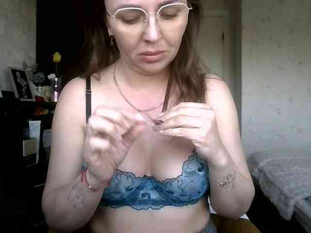 CuteAngelina webcam