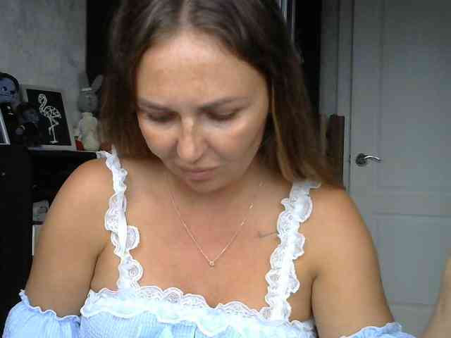CuteAngelina webcam