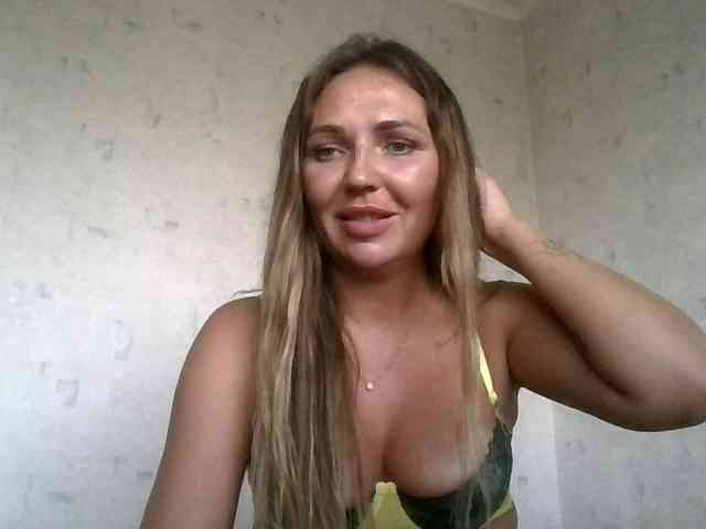 CuteAngelina webcam