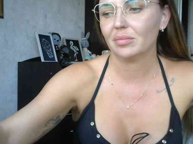 CuteAngelina webcam