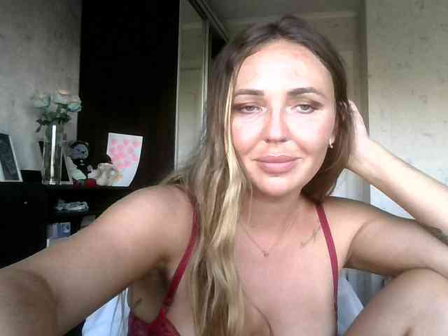 CuteFngelina CuteFngelina