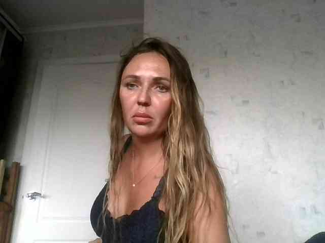 CuteAngelina webcam