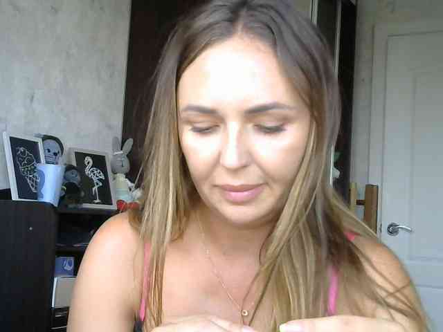 CuteAngelina webcam