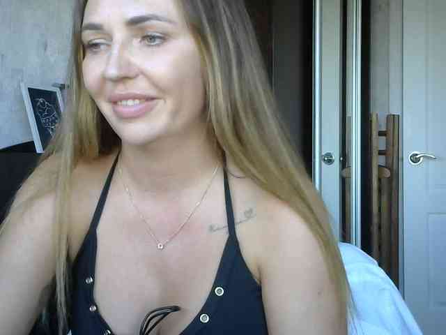 CuteAngelina webcam