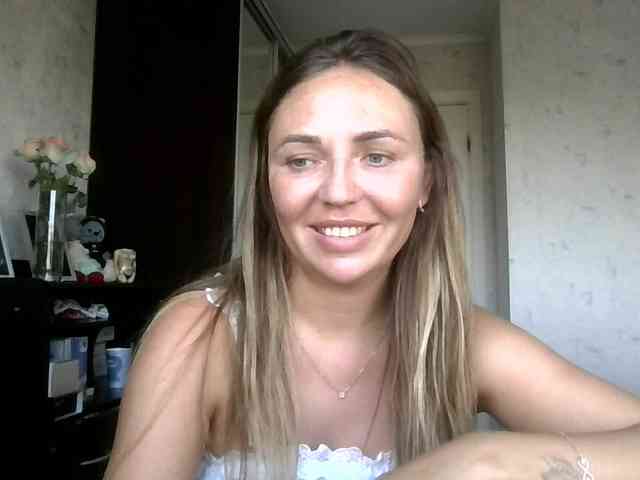 CuteAngelina webcam