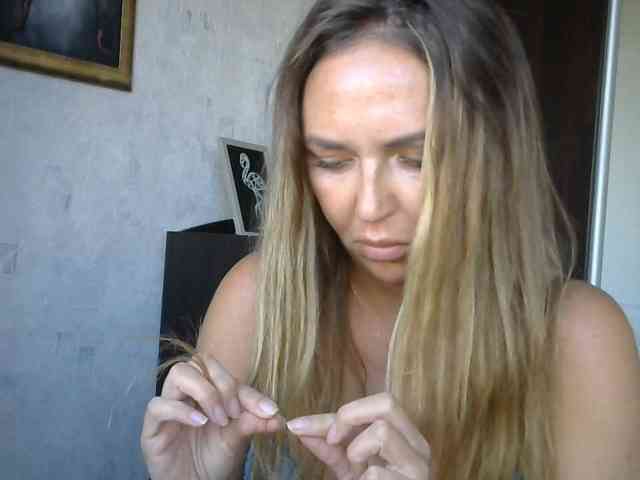 CuteAngelina webcam