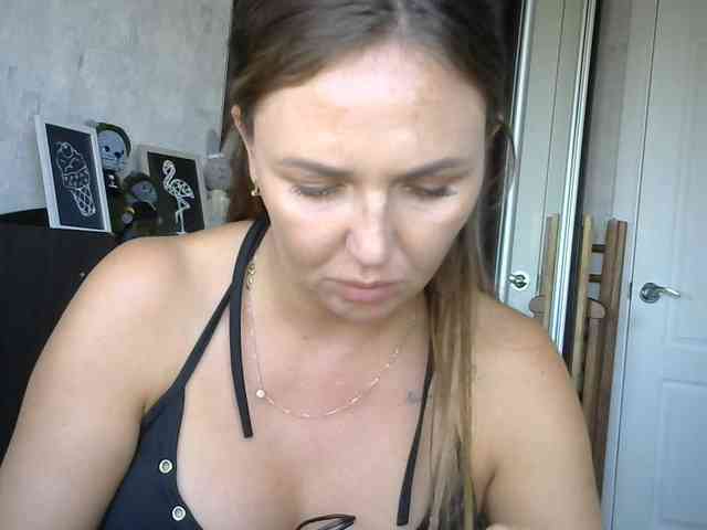 CuteAngelina webcam