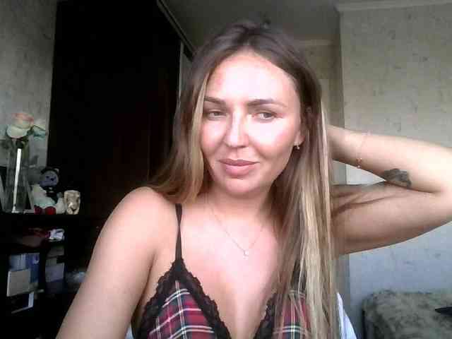 CuteAngelina webcam