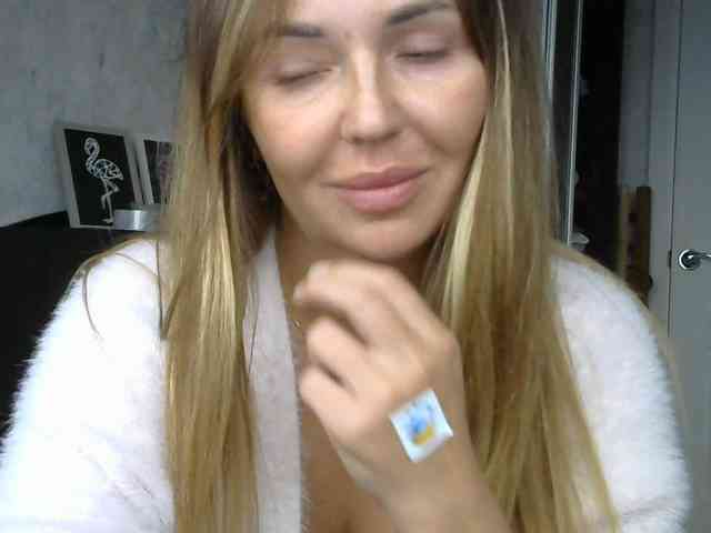 CuteAngelina webcam