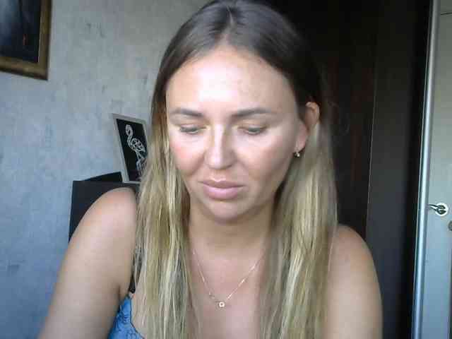 CuteAngelina webcam
