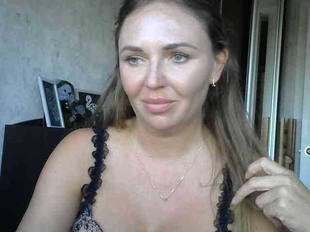 CuteAngelina webcam