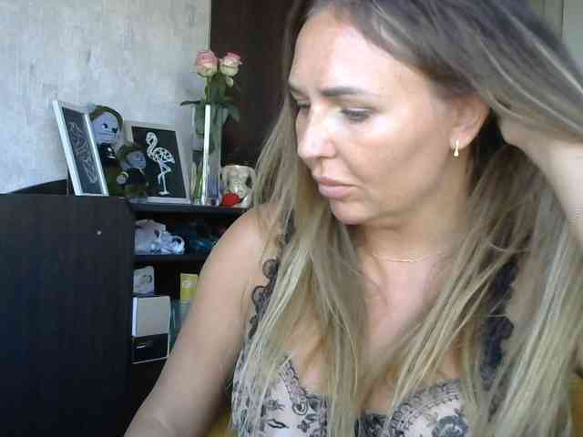 CuteAngelina webcam