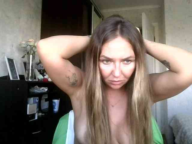 CuteAngelina webcam
